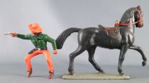 Starlux - Cow-Boys - Series 63 (Luxe) - Mounted Firing gun right hand (green & orange) black horse (ref 44145)