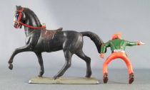 Starlux - Cow-Boys - Series 63 (Luxe) - Mounted Firing gun right hand (green & orange) black horse (ref 44145)