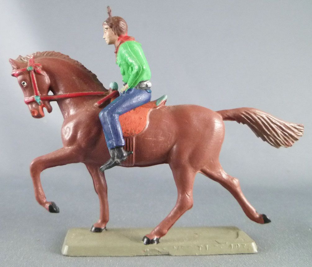 plastic horse and jockey figures
