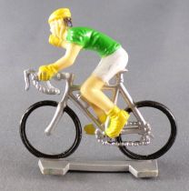 Starlux - Cyclist - Series 2020 - Green Jersey Right Arm Up