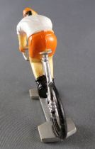 Starlux - Cyclist - Series 2020 - White JerseyHead Turned to the Right