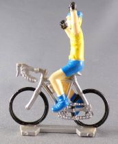 Starlux - Cyclist - Series 2020 - Yellow Jersey Arms Up