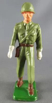 Starlux - French Infantry - Type 3 - Marching Officer (r�f 5)