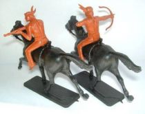 Starlux - Indians - Series Luxe 63 - Box of 2 unpainted mounteds & 2 unpainted footeds(ref XXXX)