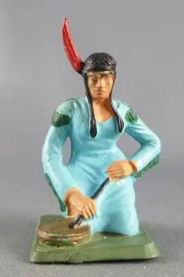 Starlux - Indiens - S�rie Femmes du Far-West 69 - Squaw pr�parant ma�s (bleu) (r�f 5163)