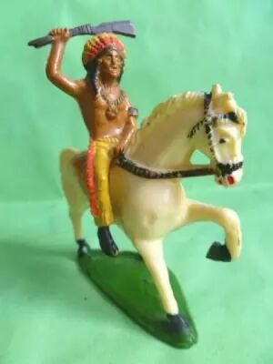 Starlux - Indiens - S�rie Ordinaire 53 - Cavalier Fusil en l\'air (jaune) cheval blanc au pas (r�f 432)