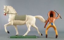 Starlux - Indiens - Série Ordinaire 65 - Cavalier Fusil en l\'air (jaune) cheval blanc trot (réf 426)