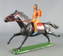 Starlux - Indiens - Série Ordinaire 65 - Cavalier Hache à la main (ocre) cheval noir au galop (réf 424)
