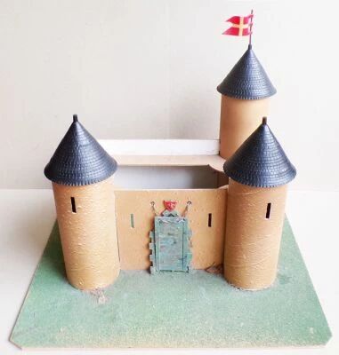 Starlux - Moyen-Age - Ch�teau Fort 3 Tours Plasticobois