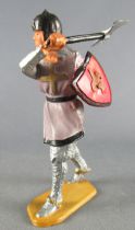 Starlux - Moyen-âge - série 58 - réf 6009 (socle gris) - Piéton croisé combattant hache