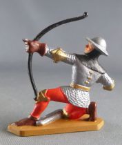 Starlux - Moyen-âge - Série 63 - réf 6051 (socle gris) - Piéton franc-archer genoux