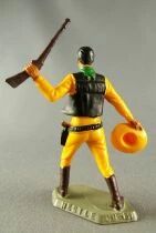 Starlux - Nestl&eacute; Kohler - Cow-Boys - Pi&eacute;ton Sheriff Brandissant Fusil Jaune Gilet Noir N&deg; 131