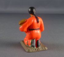 Starlux - Nestlé Kohler - Indians - Footed Squaw with baby N° 44