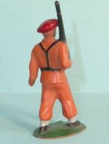 Starlux - Parachutistes - Type 1 (orange) - Défilant fusil épaule (réf 66)