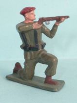 Starlux - Paratroopers - Serie Luxe - Firing rifle kneeling (khaki) (ref 5074)