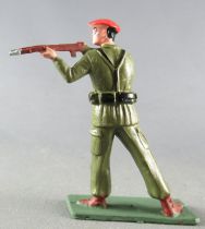 Starlux - Paratroopers - Serie Luxe - Firing Rifle Standing khaki (ref 5073)