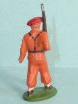 Starlux - Paratroopers - Type 1 - Marching Rifle on shoulder (réf 66)