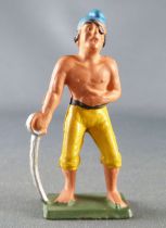 Starlux - Pirates Series 78 - ref F11 - Standing sabre in hand (yellow pants)