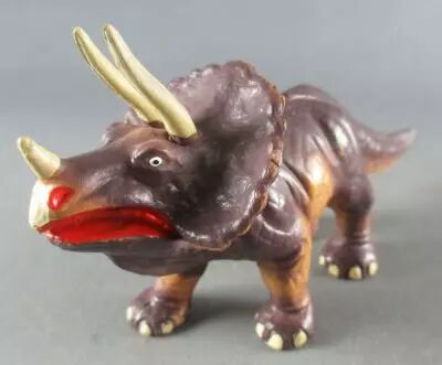Starlux - Prehistory - Tric�ratops (ref  P8 / FS40028)