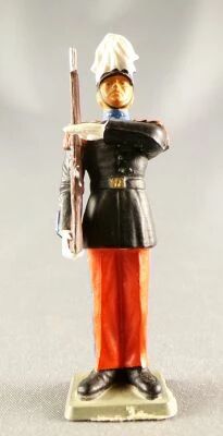 Starlux - Saint Cyrien - El�ve Officier Pr�sentant Arme (r�f SC6) 1