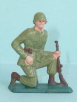 Starlux - Soldier Series ordinaire 66 - Kneeling rifle in hand (ref C18)