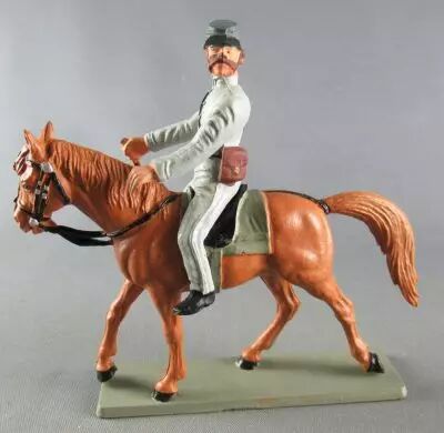 Starlux - Sudistes - S�rie ordinaire - Cavalier Badine Cheval Marron t�te droite (r�f CS7)