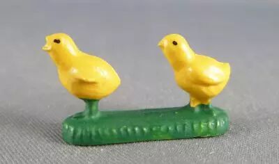 Starlux - The Farm - Animals - Chicks on base (Series 63 ref L555)