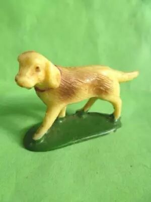 Starlux - The Farm - Animals - Dog N�1 (ivory) (series 53/54 ref 537)