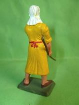 Starlux - the farm - Farmwoman with stick (series 75 ref PF12)