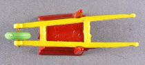 Starlux - The Farm - Wheelbarrow (Red Body Green Wheel Yellow Frame) (ref 605)