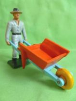 Starlux - The Farm - Wheelbarrow with driver (series 59 ref 605)