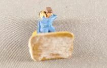 Starlux 20mm (1/87&deg;) - Station Figures - Carrier with 2 Lugages (ref 3104)