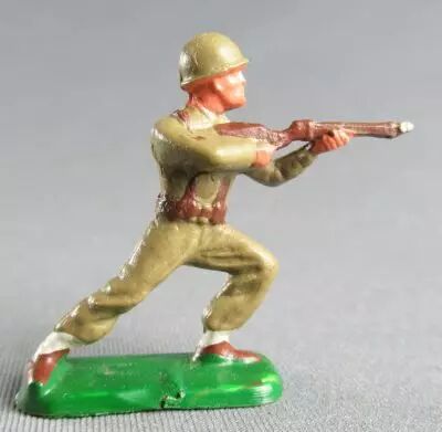 Starlux 30mm - Militaire - Fantassin tireur fusil debout (r�f 1077 bis)