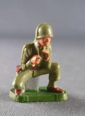 Starlux 30mm (1/55�) - Army - Infantry machine gunner (ref 1092)