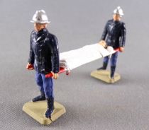 Starlux 35mm (1:/50) - Firemen 2nd Series New Helmet - Stretcher Team with Wounded (ref SP 21)