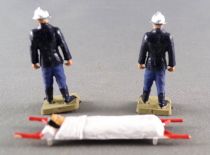 Starlux 35mm (1:/50) - Firemen 2nd Series New Helmet - Stretcher Team with Wounded (ref SP 21)