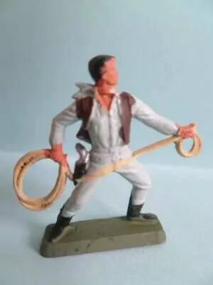 Starlux 35mm (1/50�) - Wild West Cow-Boys- Lasso (grey) (ref MCB 5126)