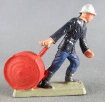 Starlux 35mm (1:50) - Firemen 2nd Series - With Pipe Trolley (ref MSP 12)