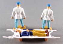 Starlux 35mm (1:50) - Rescuers - Strech Team 2 Members & Stretcher (ref ?? & 1062)