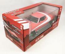 Starsky & Hutch - Greenlight Hollywood - 1:24 scale 1976 Ford Gran Torino (Chase - Green Wheels Version )