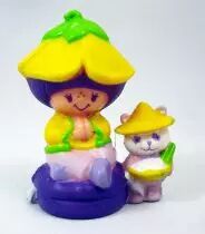 Strawberry shortcake - Miniatures - Almond Tea & Panda Marza sitting on a cushion (loose)