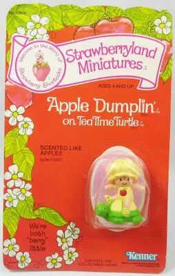 Strawberry shortcake - Miniatures - Apple Dumplin on Tea Time Turtle