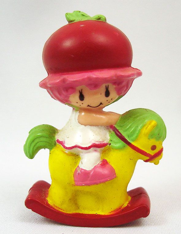 Strawberry Shortcake Miniatures Cherry Cuddler On Rocking Horse Loose