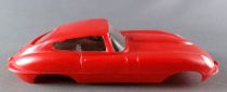 Strombecker 162-104 - Jaguar XKE Rouge Kit Carrossrie sans Boite1/32 Slot Car