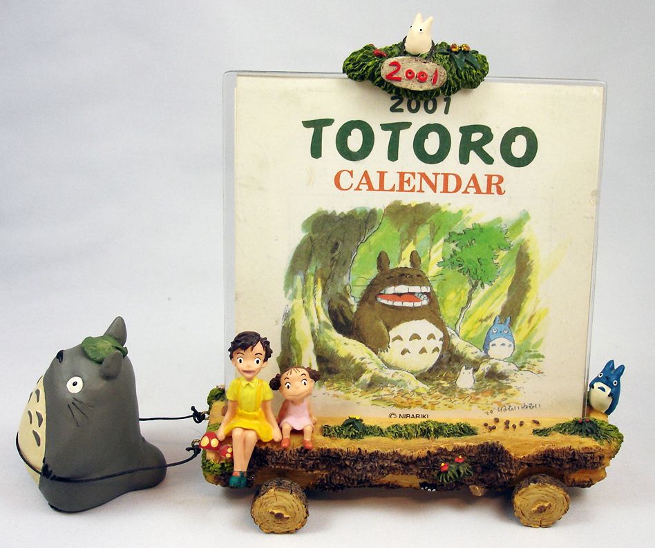 studio-ghibli-my-neighbor-totoro-calendar-2001-display