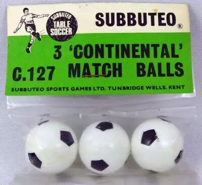 Subbuteo C.121 - 3 Continental Match Balls (mint in baggie)