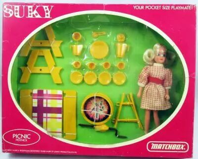 Suky - Picnic playset with 5.5\  doll - Matchbox 1974
