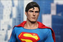 Superman the Movie - Superman (Christopher Reeve) 12\  figure - Hot Toys Sideshow MMS152