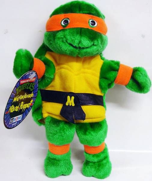 Teenage Mutant Ninja Turtles Hand-To-Hand Michelangelo Action Figure 91644 