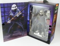 Teenage Mutant Ninja Turtles - NECA - Universal Monsters Donatello as The Invisible Man